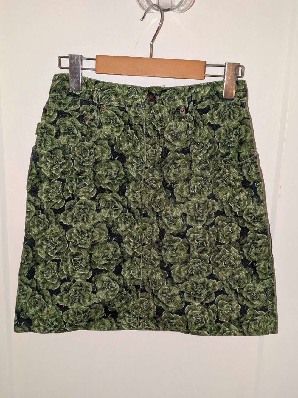 Succulent jean skirt